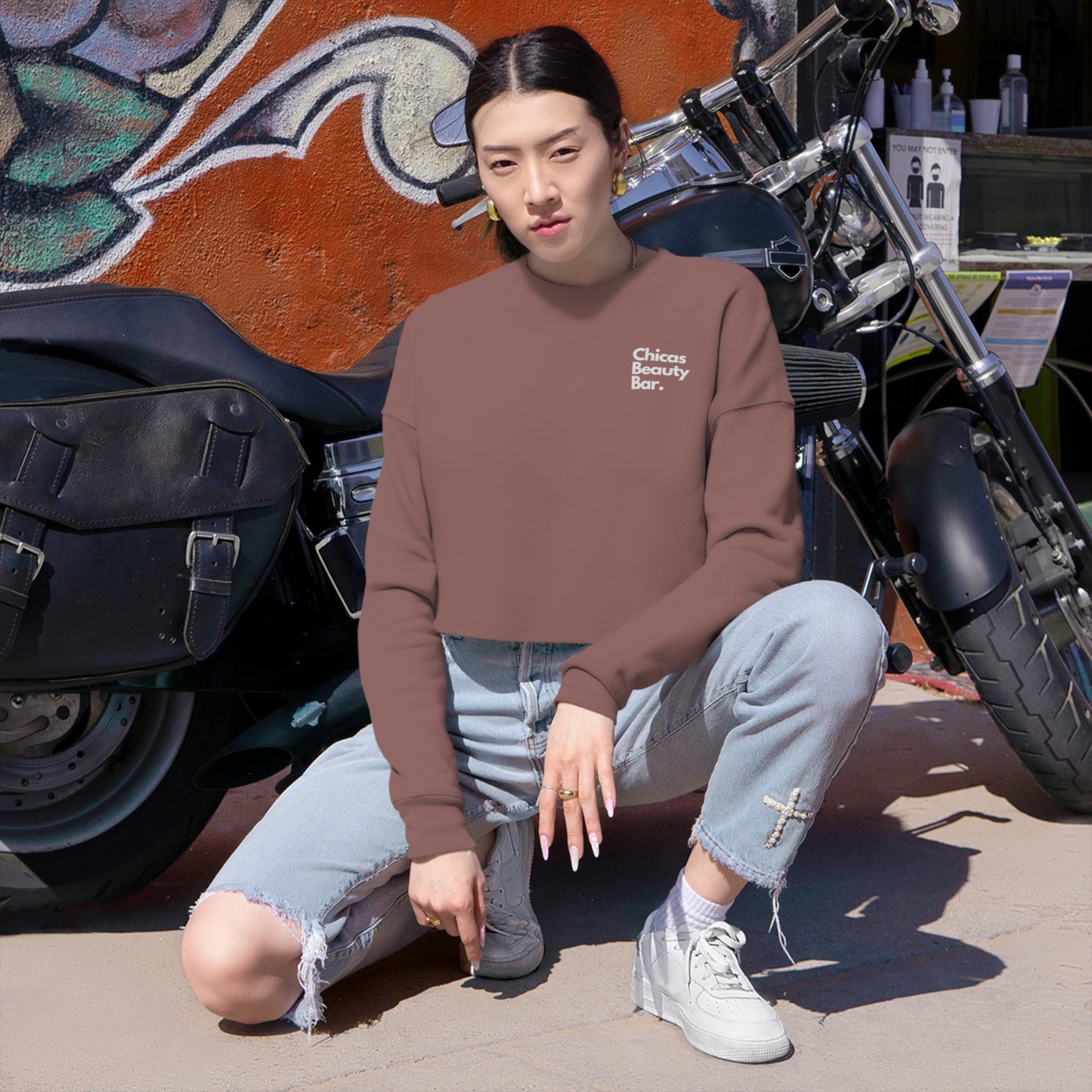 Chicas Beauty Bar. Women's Cropped Sweatshirt